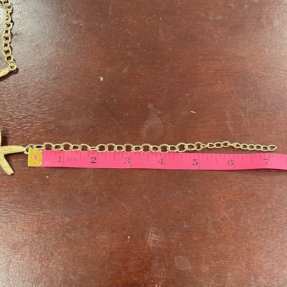 Beach Starfish Gold Necklace - Picture 4 of 5